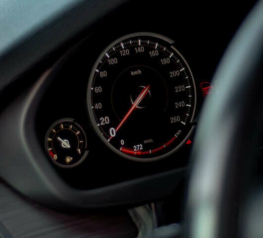 Черный БМВ Х5, объемом двигателя 2 л и пробегом 211 тыс. км за 39900 $, фото 6 на Automoto.ua