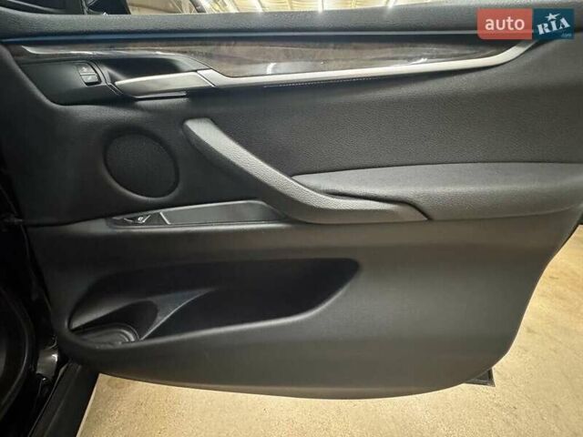 Черный БМВ Х5, объемом двигателя 2.99 л и пробегом 149 тыс. км за 14200 $, фото 32 на Automoto.ua