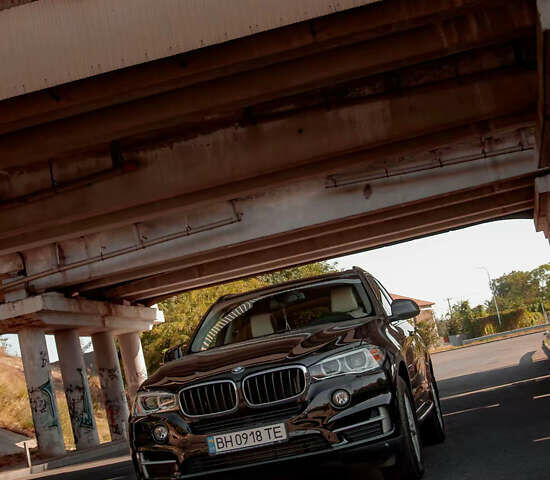 Черный БМВ Х5, объемом двигателя 2 л и пробегом 212 тыс. км за 38900 $, фото 2 на Automoto.ua