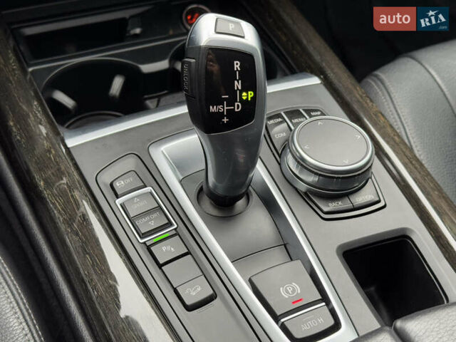 Чорний БМВ Х5, об'ємом двигуна 2.99 л та пробігом 70 тис. км за 41500 $, фото 37 на Automoto.ua