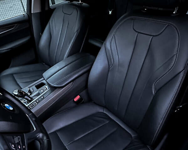 Чорний БМВ Х5, об'ємом двигуна 2 л та пробігом 67 тис. км за 39000 $, фото 12 на Automoto.ua