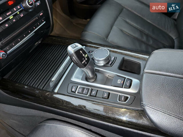 Черный БМВ Х5, объемом двигателя 2 л и пробегом 100 тыс. км за 29900 $, фото 46 на Automoto.ua