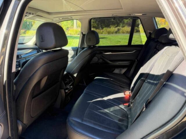 Чорний БМВ Х5, об'ємом двигуна 3 л та пробігом 37 тис. км за 8500 $, фото 10 на Automoto.ua