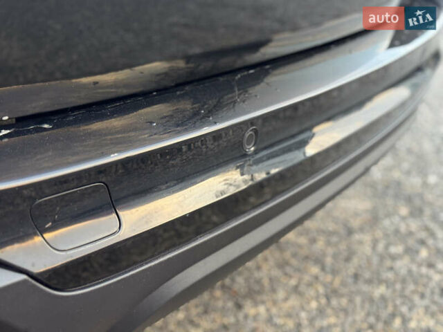 Черный БМВ Х5, объемом двигателя 2 л и пробегом 100 тыс. км за 35000 $, фото 102 на Automoto.ua