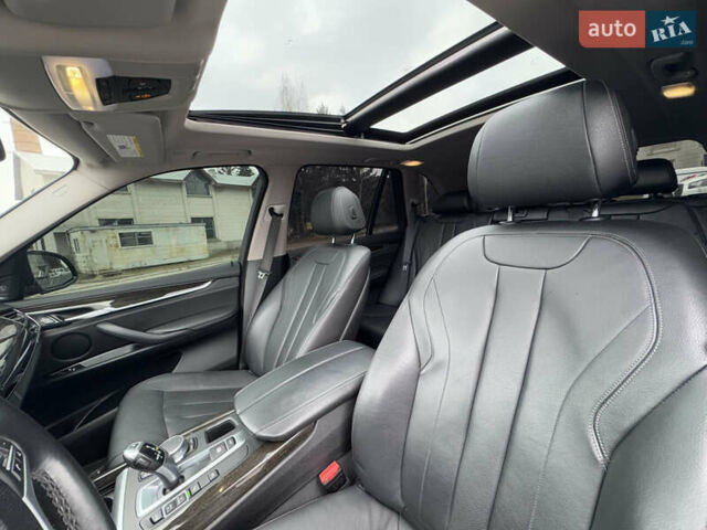 Чорний БМВ Х5, об'ємом двигуна 2.99 л та пробігом 70 тис. км за 41500 $, фото 44 на Automoto.ua