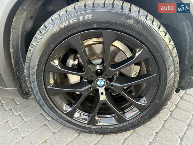 Черный БМВ Х5, объемом двигателя 3 л и пробегом 203 тыс. км за 44900 $, фото 65 на Automoto.ua
