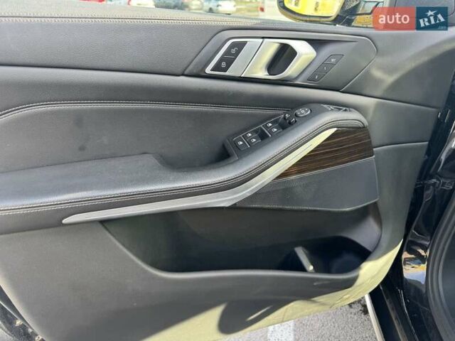 БМВ Х5 2019 у Дніпро (Дніпропетровську) на Automoto.ua Чорний БМВ Х5, об'ємом двигуна 3 л та пробігом 54 тис. км за 51500 $, фото 18 на Automoto.ua