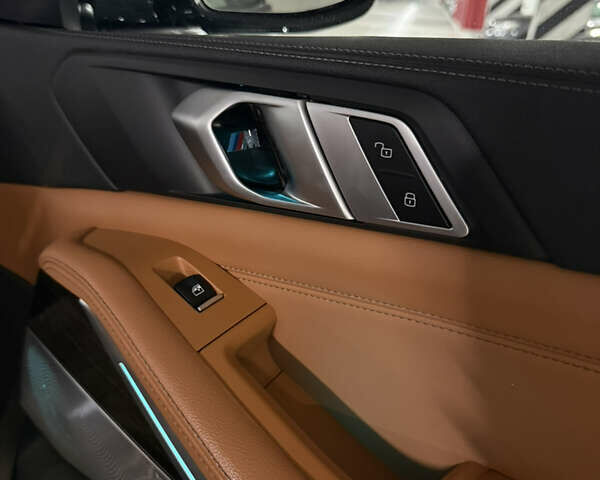 Чорний БМВ Х5, об'ємом двигуна 3 л та пробігом 107 тис. км за 63999 $, фото 51 на Automoto.ua