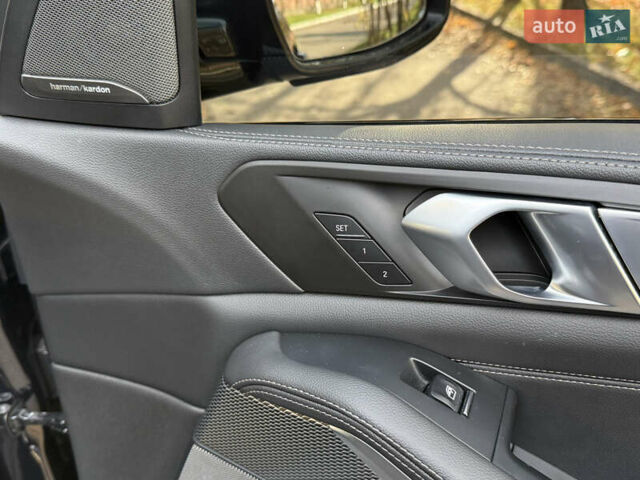 Черный БМВ Х5, объемом двигателя 3 л и пробегом 72 тыс. км за 74950 $, фото 60 на Automoto.ua