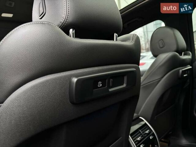 Черный БМВ Х5, объемом двигателя 3 л и пробегом 175 тыс. км за 41500 $, фото 70 на Automoto.ua