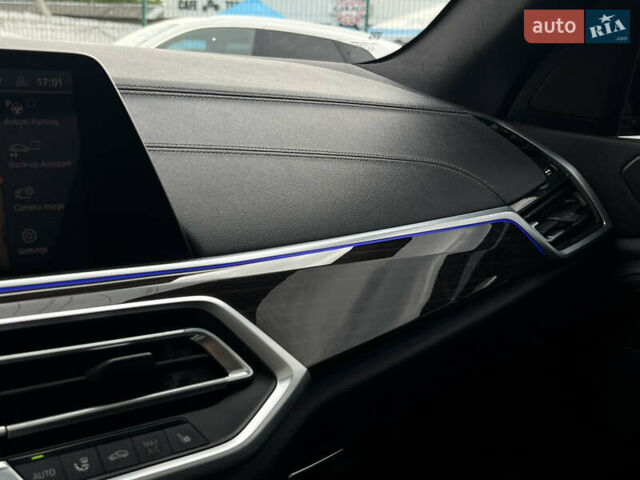 Черный БМВ Х5, объемом двигателя 3 л и пробегом 175 тыс. км за 42000 $, фото 36 на Automoto.ua