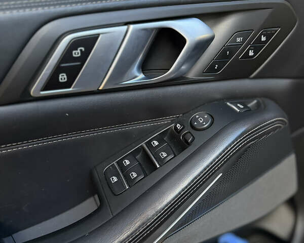 Черный БМВ Х5, объемом двигателя 3 л и пробегом 138 тыс. км за 62500 $, фото 48 на Automoto.ua