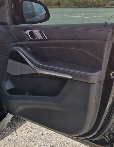 Чорний БМВ Х5, об'ємом двигуна 2.99 л та пробігом 212 тис. км за 52000 $, фото 4 на Automoto.ua