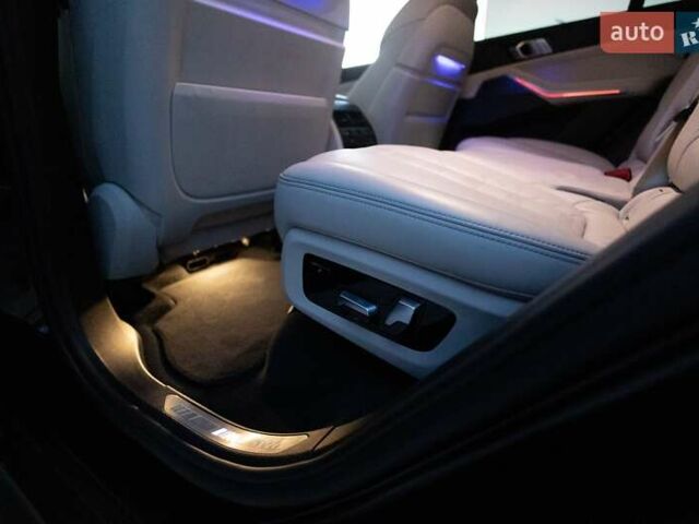 Чорний БМВ Х5, об'ємом двигуна 2.99 л та пробігом 124 тис. км за 64990 $, фото 33 на Automoto.ua