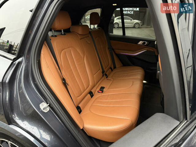 Черный БМВ Х5, объемом двигателя 3 л и пробегом 115 тыс. км за 52900 $, фото 9 на Automoto.ua