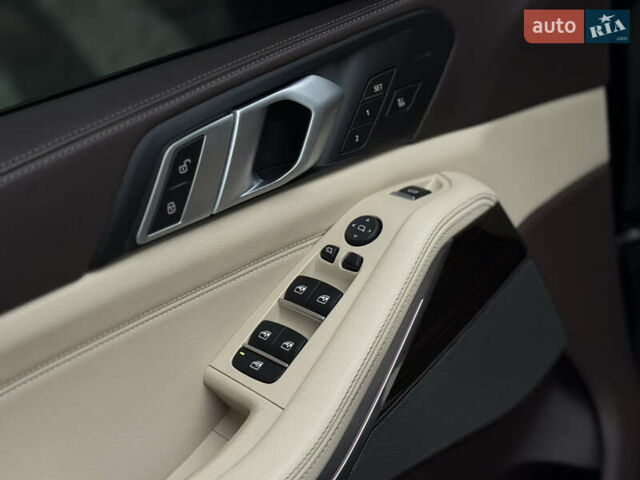 Чорний БМВ Х5, об'ємом двигуна 3 л та пробігом 156 тис. км за 63500 $, фото 34 на Automoto.ua