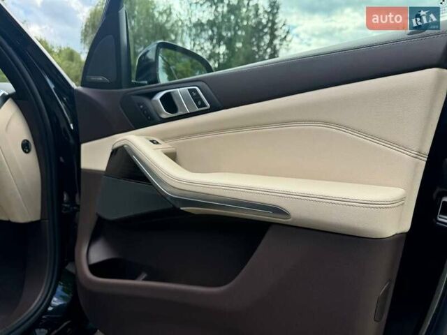 Черный БМВ Х5, объемом двигателя 3 л и пробегом 151 тыс. км за 61999 $, фото 15 на Automoto.ua