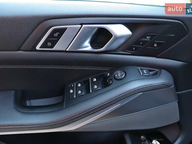 Чорний БМВ Х5, об'ємом двигуна 3 л та пробігом 180 тис. км за 56900 $, фото 12 на Automoto.ua