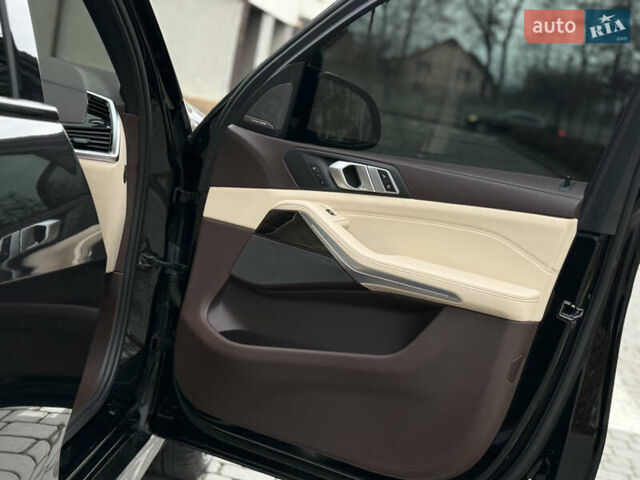 Чорний БМВ Х5, об'ємом двигуна 3 л та пробігом 156 тис. км за 63500 $, фото 44 на Automoto.ua