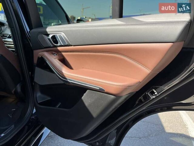 Черный БМВ Х5, объемом двигателя 2.99 л и пробегом 111 тыс. км за 72800 $, фото 78 на Automoto.ua