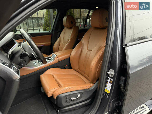 Черный БМВ Х5, объемом двигателя 3 л и пробегом 115 тыс. км за 52900 $, фото 7 на Automoto.ua