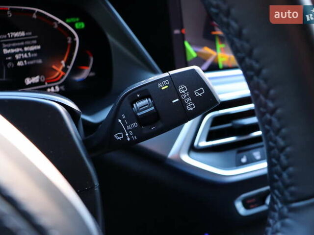 Чорний БМВ Х5, об'ємом двигуна 3 л та пробігом 180 тис. км за 56900 $, фото 21 на Automoto.ua