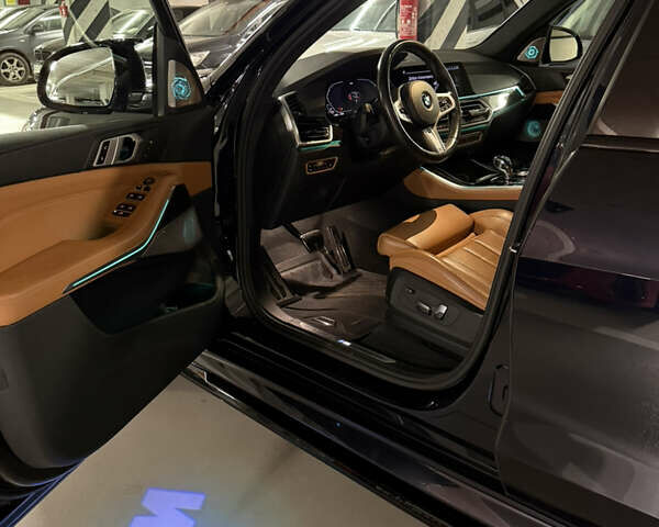 Чорний БМВ Х5, об'ємом двигуна 3 л та пробігом 107 тис. км за 63999 $, фото 49 на Automoto.ua