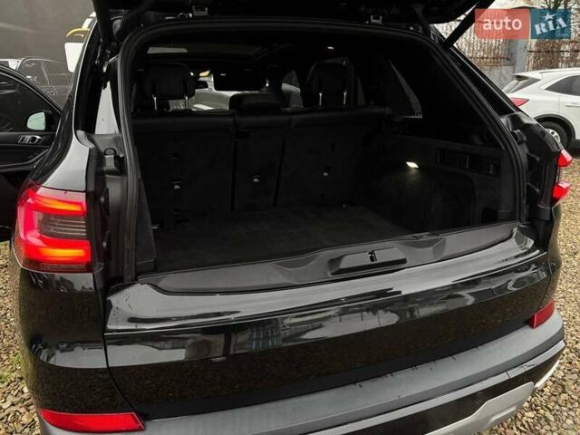 Черный БМВ Х5, объемом двигателя 3 л и пробегом 175 тыс. км за 41500 $, фото 78 на Automoto.ua