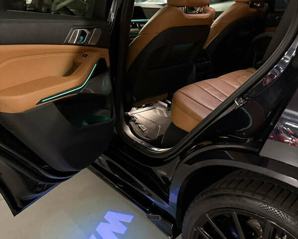 Чорний БМВ Х5, об'ємом двигуна 3 л та пробігом 107 тис. км за 63999 $, фото 40 на Automoto.ua