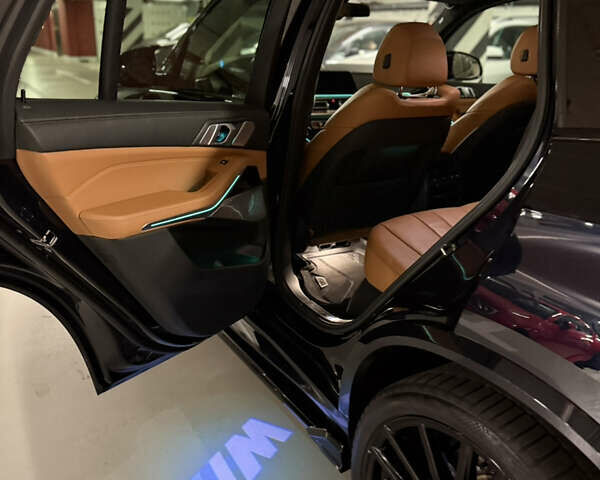 Чорний БМВ Х5, об'ємом двигуна 3 л та пробігом 107 тис. км за 63999 $, фото 42 на Automoto.ua
