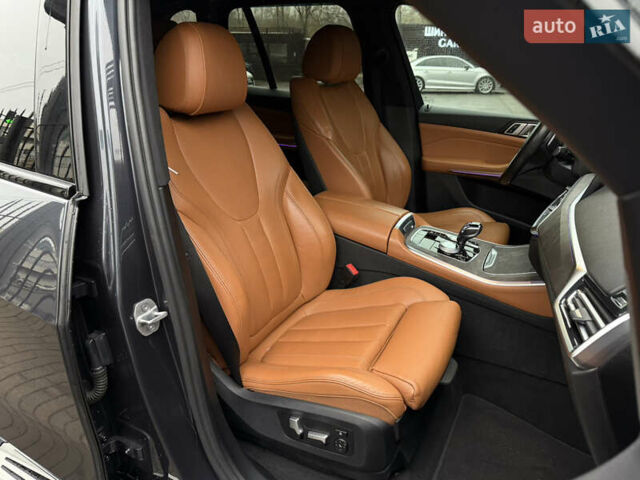 Черный БМВ Х5, объемом двигателя 3 л и пробегом 115 тыс. км за 52900 $, фото 10 на Automoto.ua