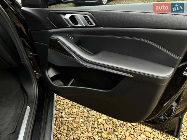 Черный БМВ Х5, объемом двигателя 3 л и пробегом 175 тыс. км за 41500 $, фото 13 на Automoto.ua