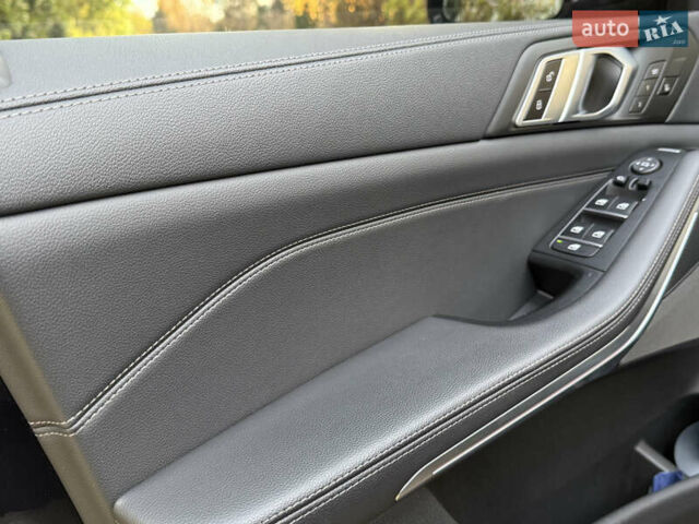 Черный БМВ Х5, объемом двигателя 3 л и пробегом 72 тыс. км за 74950 $, фото 33 на Automoto.ua