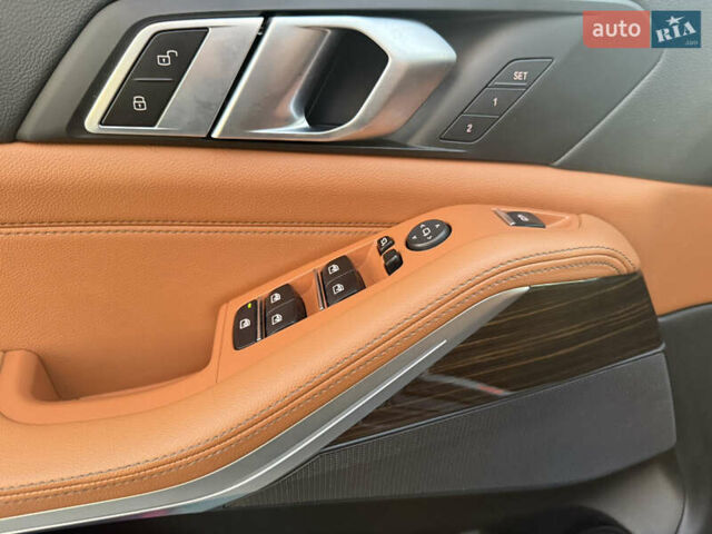 Черный БМВ Х5, объемом двигателя 3 л и пробегом 203 тыс. км за 44900 $, фото 25 на Automoto.ua