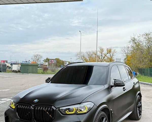 Черный БМВ Х5, объемом двигателя 4.39 л и пробегом 112 тыс. км за 56900 $, фото 1 на Automoto.ua