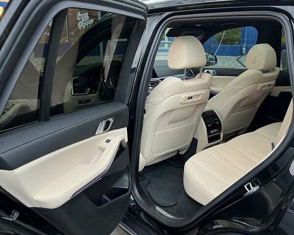 Черный БМВ Х5, объемом двигателя 3 л и пробегом 104 тыс. км за 40500 $, фото 12 на Automoto.ua