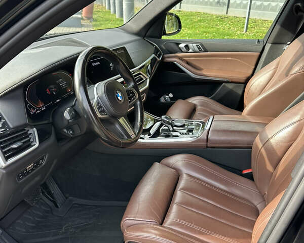 БМВ Х5 2020 в Тернополе на Automoto.ua Черный БМВ Х5, объемом двигателя 3 л и пробегом 73 тыс. км за 59000 $, фото 7 на Automoto.ua