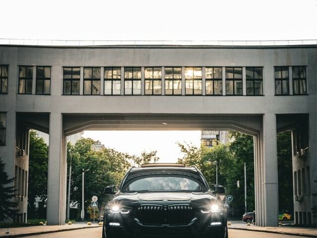 Черный БМВ Х5, объемом двигателя 3 л и пробегом 87 тыс. км за 52900 $, фото 1 на Automoto.ua