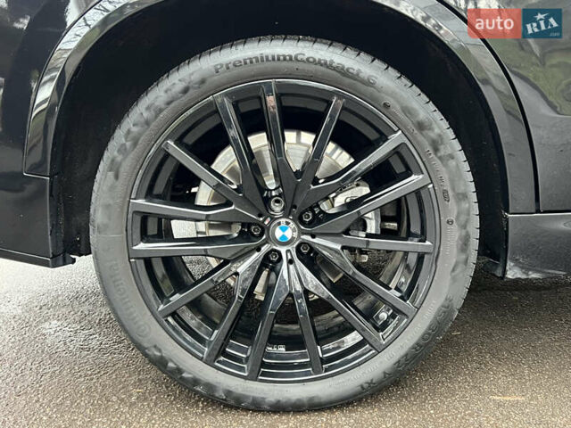 Чорний БМВ Х5, об'ємом двигуна 3 л та пробігом 117 тис. км за 45000 $, фото 66 на Automoto.ua