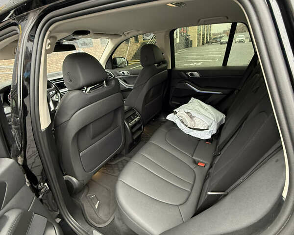 Черный БМВ Х5, объемом двигателя 2.5 л и пробегом 219 тыс. км за 41000 $, фото 5 на Automoto.ua