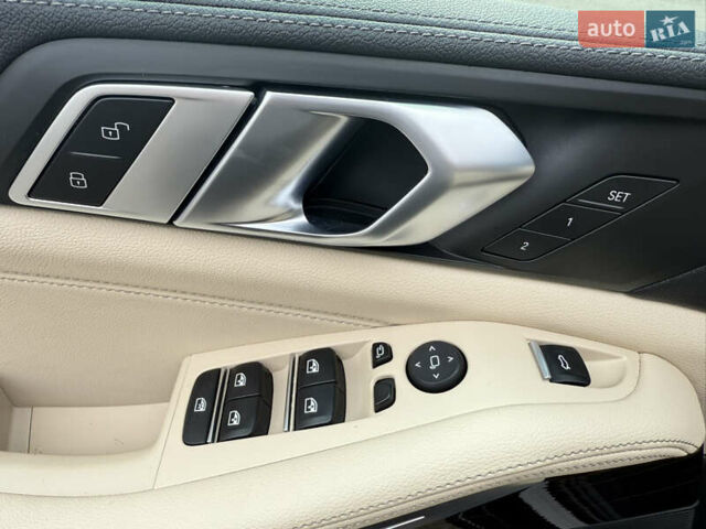 Черный БМВ Х5, объемом двигателя 3 л и пробегом 48 тыс. км за 59000 $, фото 23 на Automoto.ua