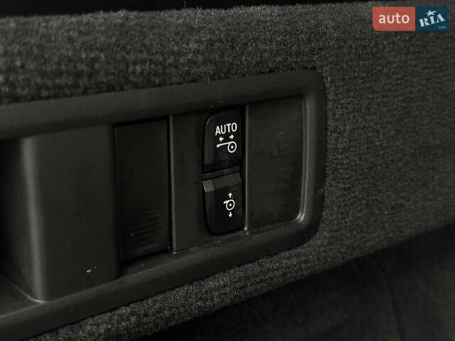 Черный БМВ Х5, объемом двигателя 2.99 л и пробегом 33 тыс. км за 85000 $, фото 27 на Automoto.ua