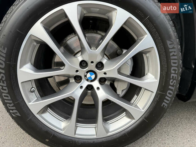 Черный БМВ Х5, объемом двигателя 3 л и пробегом 48 тыс. км за 59000 $, фото 74 на Automoto.ua