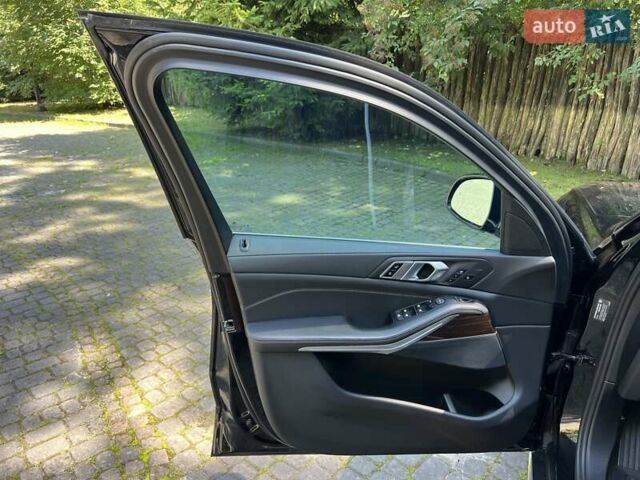 Черный БМВ Х5, объемом двигателя 3 л и пробегом 39 тыс. км за 56990 $, фото 38 на Automoto.ua