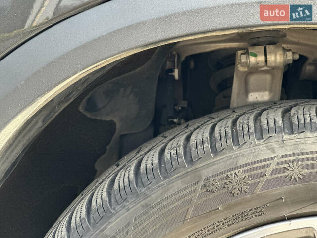 Черный БМВ Х5, объемом двигателя 3 л и пробегом 155 тыс. км за 38990 $, фото 11 на Automoto.ua