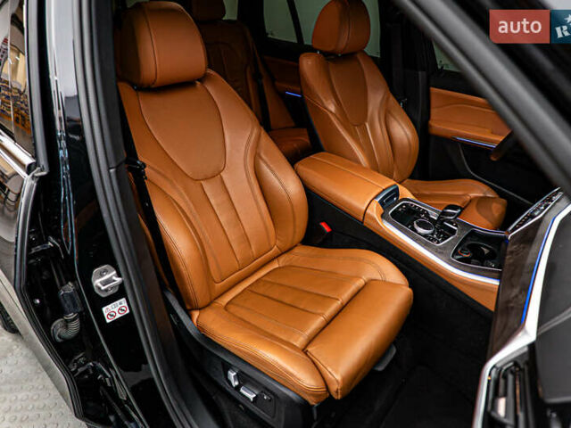 Чорний БМВ Х5, об'ємом двигуна 2 л та пробігом 60 тис. км за 59754 $, фото 17 на Automoto.ua