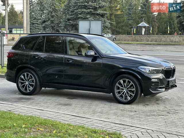 БМВ Х5 2020 в Тернополе на Automoto.ua Черный БМВ Х5, объемом двигателя 3 л и пробегом 73 тыс. км за 59000 $, фото 2 на Automoto.ua