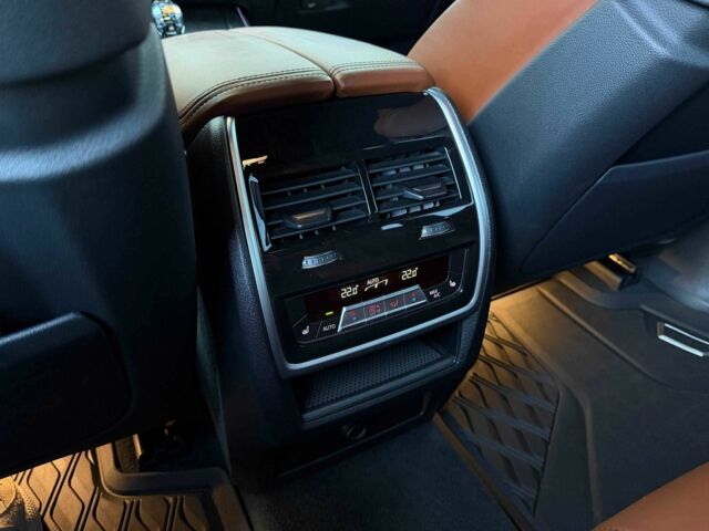 Черный БМВ Х5, объемом двигателя 4.4 л и пробегом 90 тыс. км за 72000 $, фото 16 на Automoto.ua