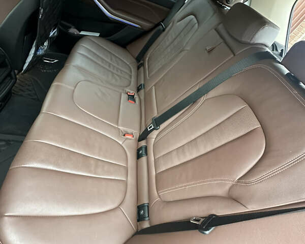 Черный БМВ Х5, объемом двигателя 2 л и пробегом 106 тыс. км за 59999 $, фото 28 на Automoto.ua