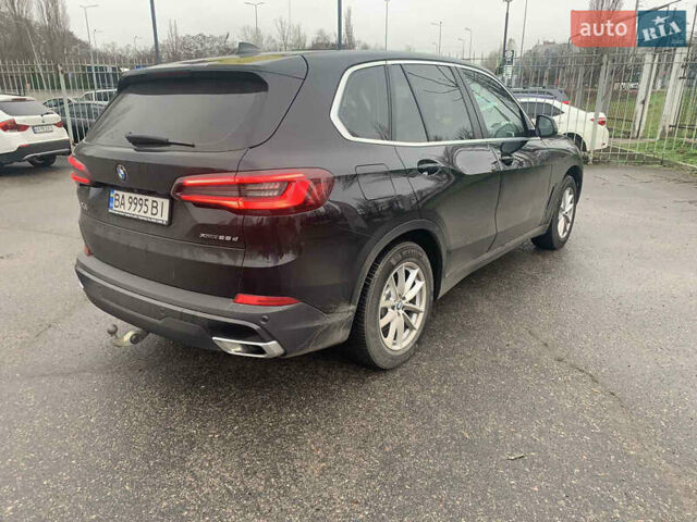 Чорний БМВ Х5, об'ємом двигуна 2 л та пробігом 226 тис. км за 43333 $, фото 5 на Automoto.ua